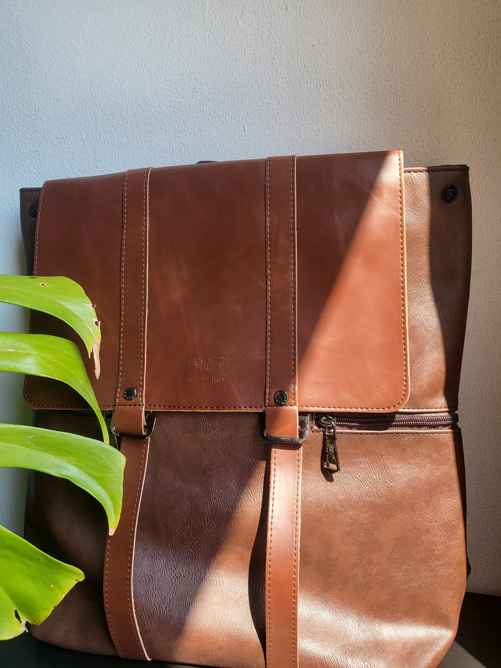 THREE-BOX Business Chic Leather Backpack 14" Laptop College Backpack